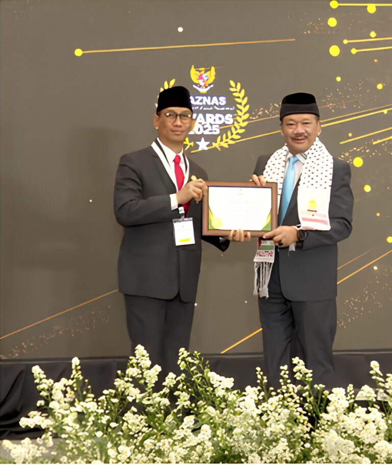 BORONG PENGHARGAAN DI BAZNAZ AWARDS 2025, PEMKOT SURABAYA BUKTIKAN SINERGI YANG KUAT
