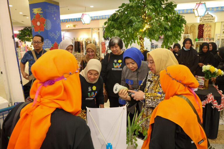 KEBERHASILAN PEMBINAAN UMKM DI SURABAYA DIBUKTIKAN DENGAN GELAR PRODUK UPPKA