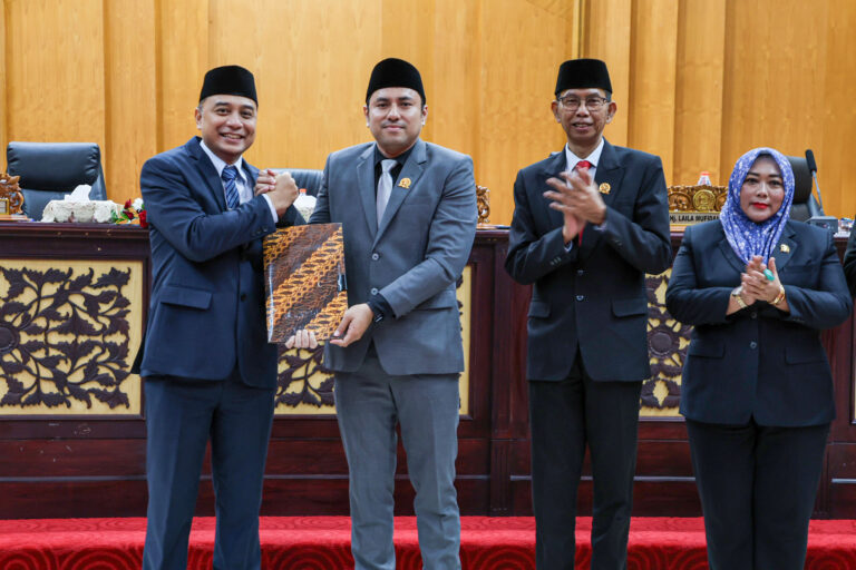 R-APBD 2026 SURABAYA DISEPAKATI, WALI KOTA ERI FOKUS PRIORITASKAN PROGAM KERAKYATAN