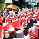 1.000 PENARI REMO SEMARAKKAN SEMBRANI BUMI NUSANTARA 2025 DI SURABAYA, SEBAGAI AJANG PELESTARIAN BUDAYA DAN KREAVTIVITAS DI SURABAYA