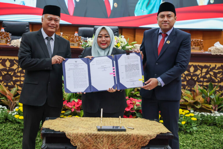 Pemkot Surabaya dan DPRD Setujui Perubahan Perda Pengelolaan Barang Milik Daerah