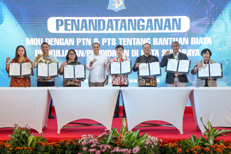 Cegah Mahasiswa Drop Out Karena Ekonomi, Rektor di Surabaya Puji Kebijakan Beasiswa Pemkot yang Revolusioner