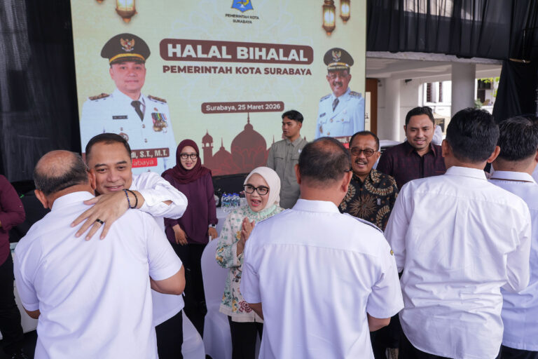 Wali Kota Eri Cahyadi dan Wawali Armuji Gelar Halalbihalal Sederhana di Balai Kota Surabaya