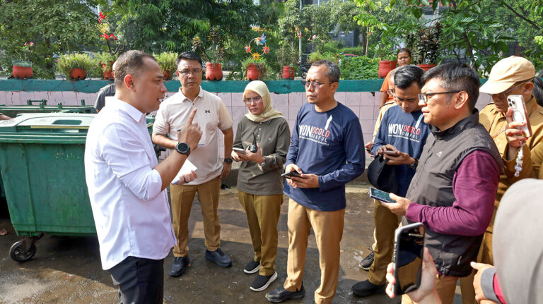 Sistem Pengelolaan Sampah Surabaya Makin Tertata, Wali Kota Eri Minta Tongbin TPS Dihitung Lebih Presisi
