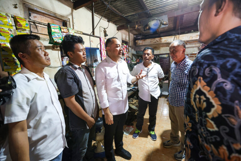 Kado HJKS ke-733: Kolaborasi Lintas Sektor Percepat Bedah Rumah dan Entaskan Stunting di Surabaya