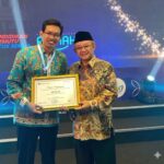 Wujudkan Pemerataan Mutu, Surabaya Raih Dua Penghargaan Nasional dari Kemendikdasmen di Hardiknas 2026