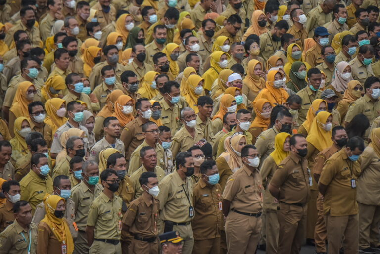 Pemkot Surabaya Komitmen Bayar Gaji ke-13 Sesuai Aturan dan Kemampuan Fiskal Daerah