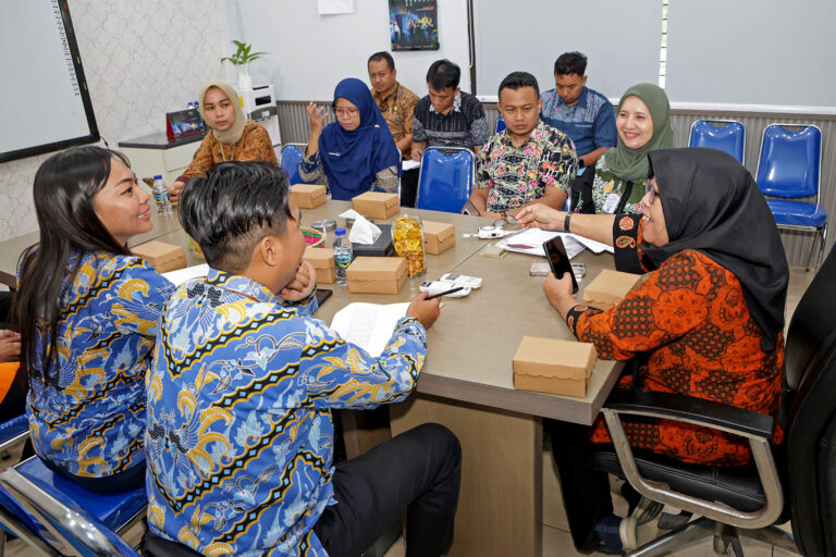 Terima Kunjungan Ombudsman Jatim, Dispendik Surabaya Pastikan Pelaksanaan SPMB Sesuai Ketentuan