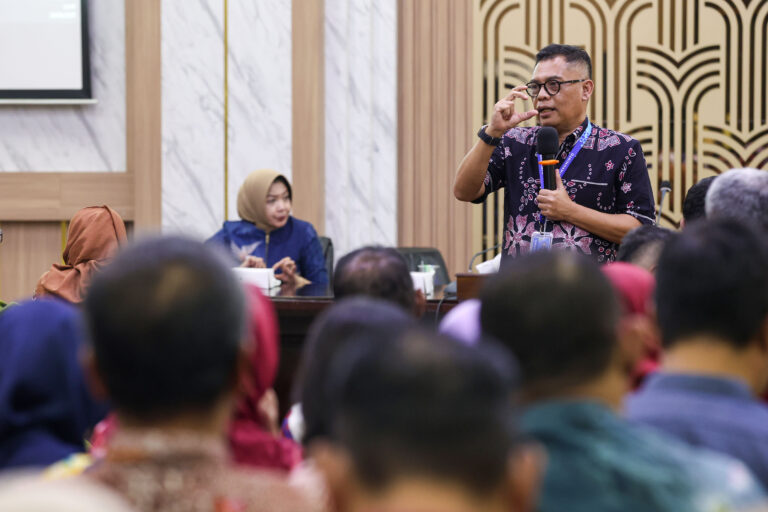Gelar Sosialisasi Perlinsos Digital, Pemkot Surabaya Targetkan  Ribuan KK Terdata